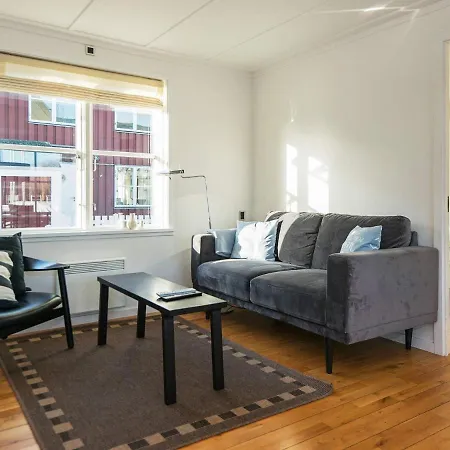 Holiday home Lxxxv