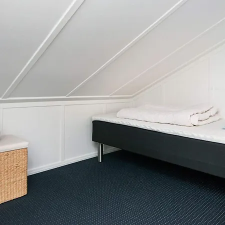 On A In בית נופש אבלטופט